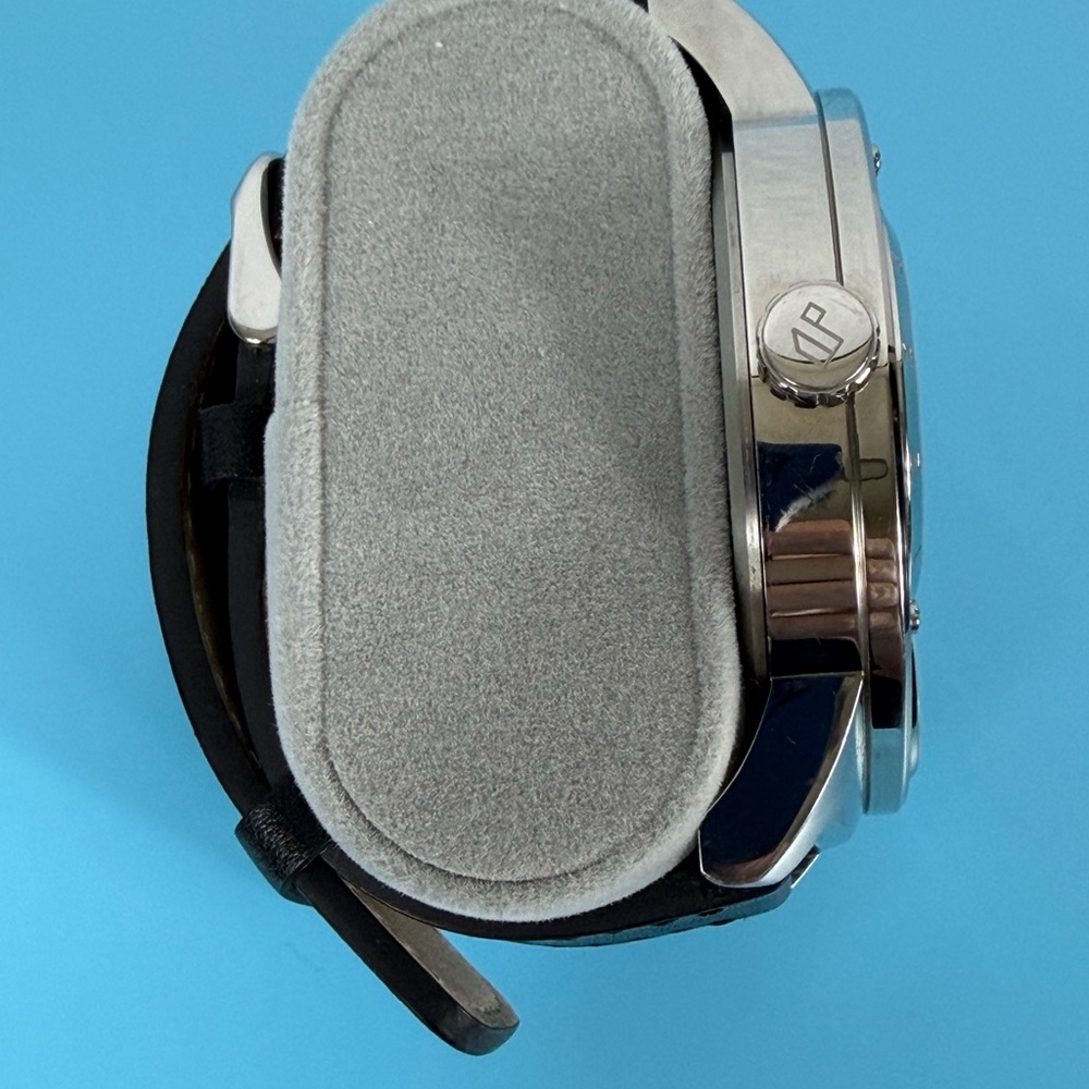 Seizmont Men’s 3 time zones watch. - Picture 4 of 7